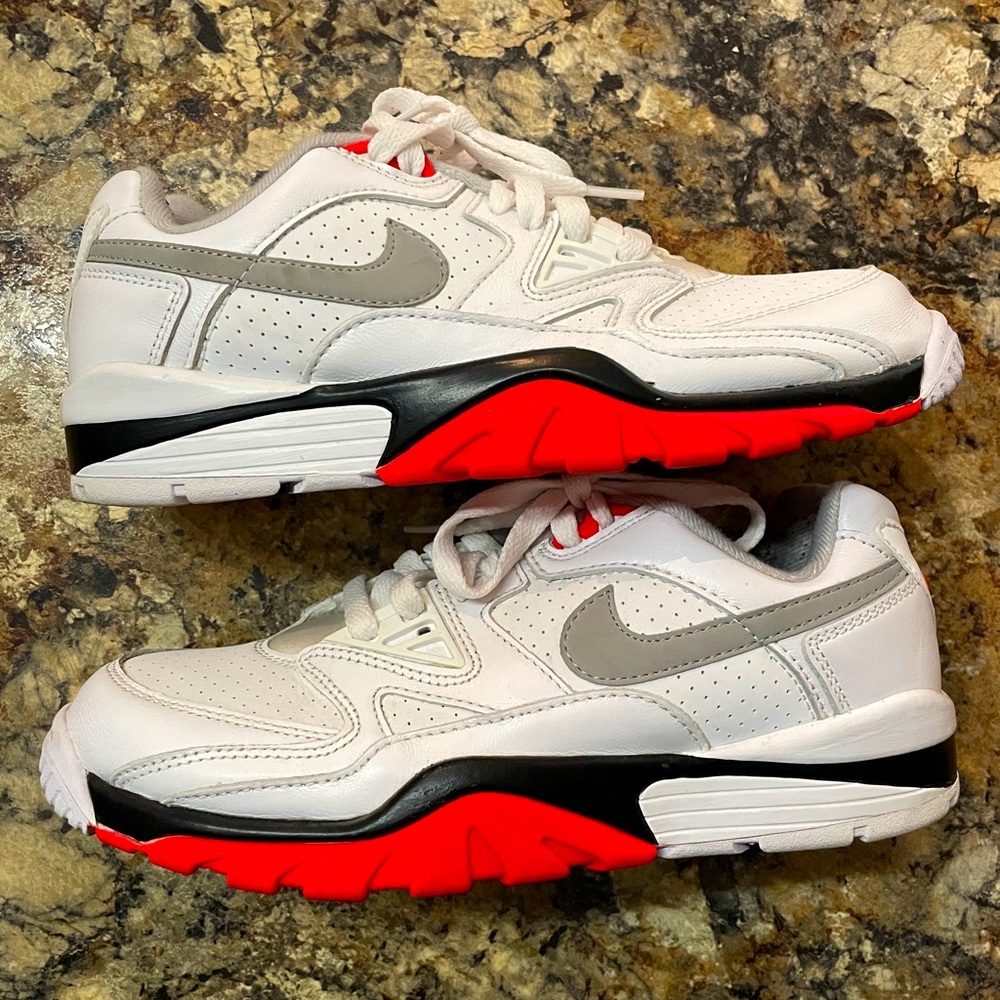 Nike Men’s Air Cross Trainer 3 Low, ‘Infrared’, Sz 7.5